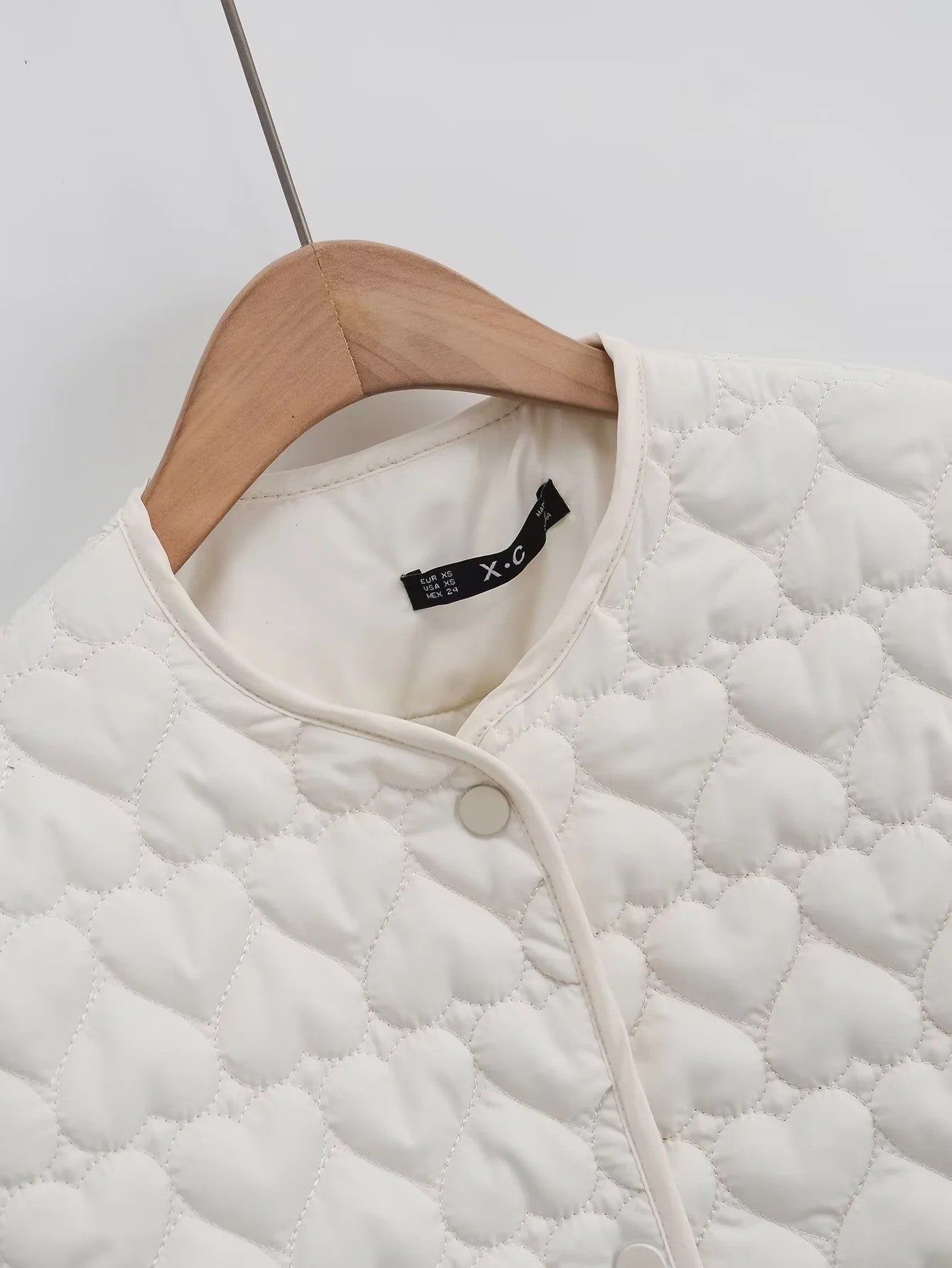 XNWMNZ Women's Fashion 2023 Autumn/Winter Heart Padded Jacket Women O Neck Long Sleeve Pocket Versatile Female Coat