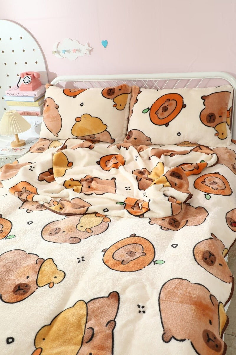 Cartoon Capybara Blanket Warm Flannel Nap Blanket Soft Comfortable Pillowcase Sofa Bed Sleeping Blanket Bedspread Girl Soft