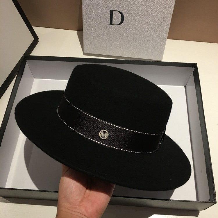 Chapéu Fedora de Lã com Aba Larga e Topo Chato nas Cores Neutras Preto e Branco para Uso Casual Unissex de Outono Inverno Masculino e Feminino