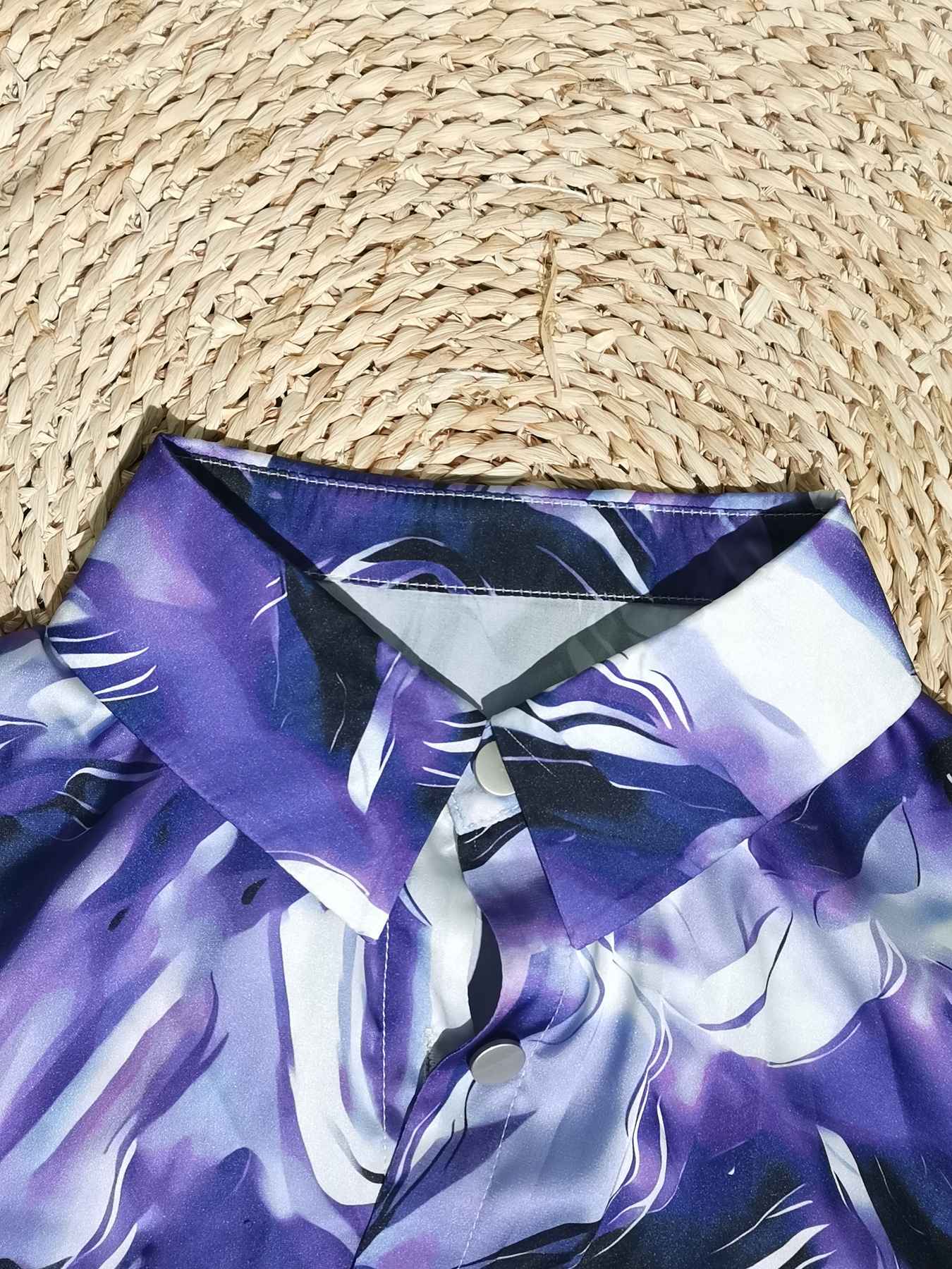 Women's Purple Long-Sleeve Shirt for Fall, Single-Button Collar Print Shirts, Fashionable Fitted Top for Girls.