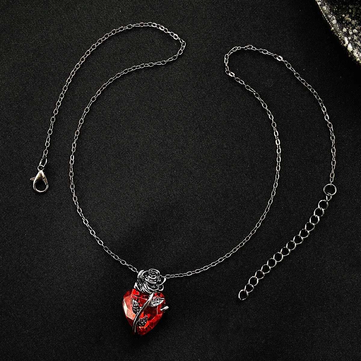 Colar Gótico Rosa Vermelha Amor Joias Y2K Femininas Delicado Tom Prata Pingente Coração Humano Ensanguentado Presentes Personalizados