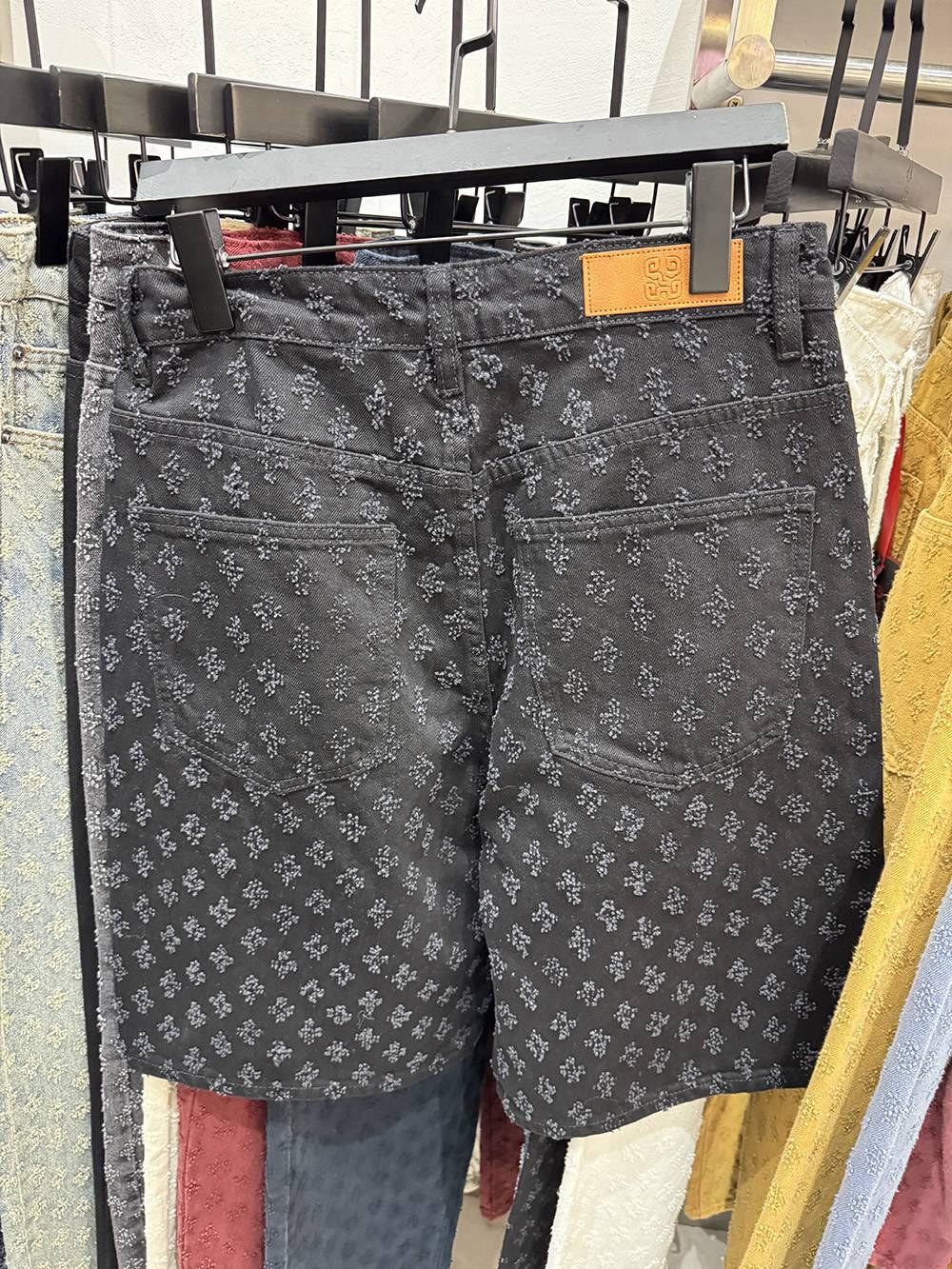 New Summer Men Distressed Short Jeans Vintage Jacquard Straight Leg Men's Denim Shorts Pants