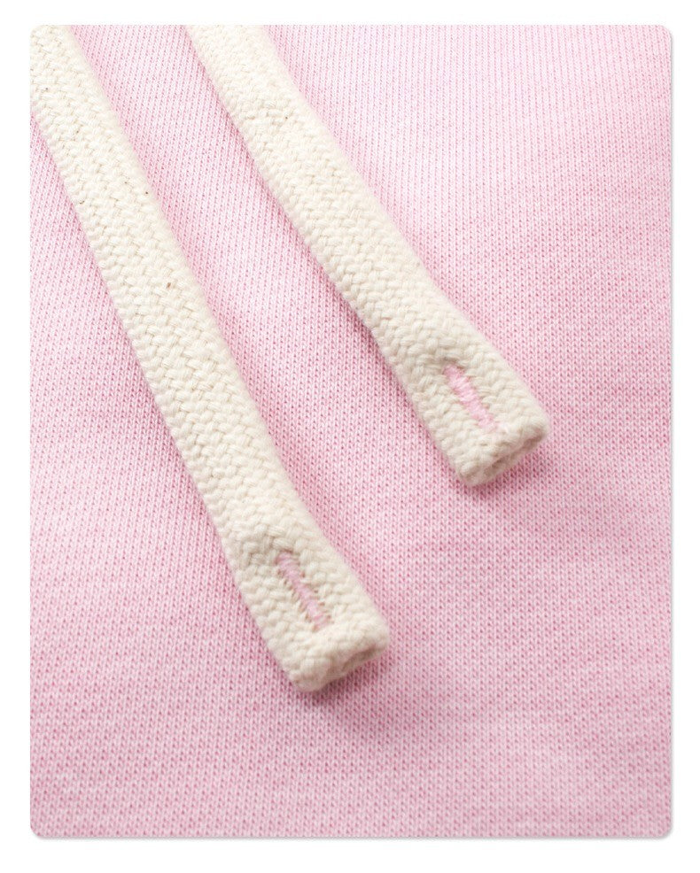 A shirt and shorts suit(You can buy them separately. Please buy both shirts and shorts for the suit)