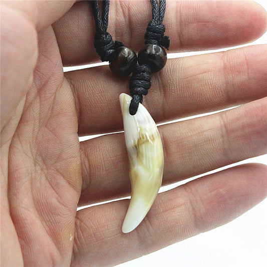 Men's Necklace Woman's Imitate Bone Pendant Tibetan Amulet Fangs Real Natural Vintage Tibet Wolf Tooth Charm White Brown Ecru