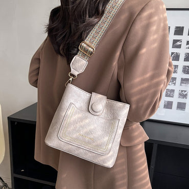 PU Shoulder Bag Multi-pocket Design Zipper and Buckle Opening Design Fashionable Versatile Messenger Bag