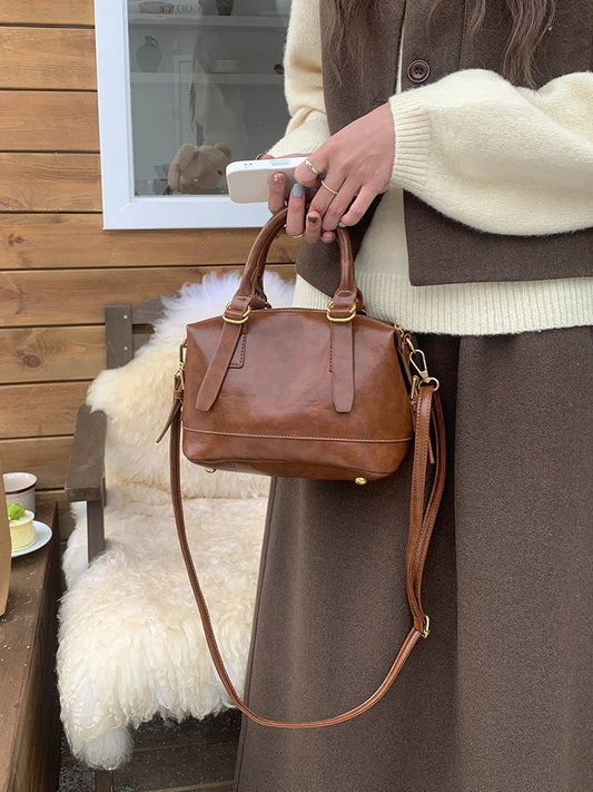 2025 new retro crossbody bag, shoulder bag, pillow bag, bowling bag, fashionable casual business daily commuting women's bag