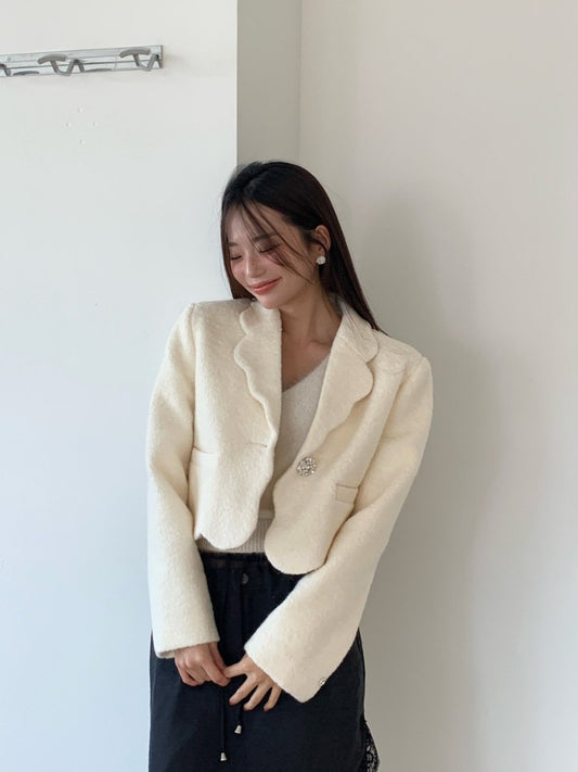 High-end Unique Button-down Woolen Cropped Coat Women Fall Winter Black White Jacket Vintage Design Long Sleeve Coats 2025