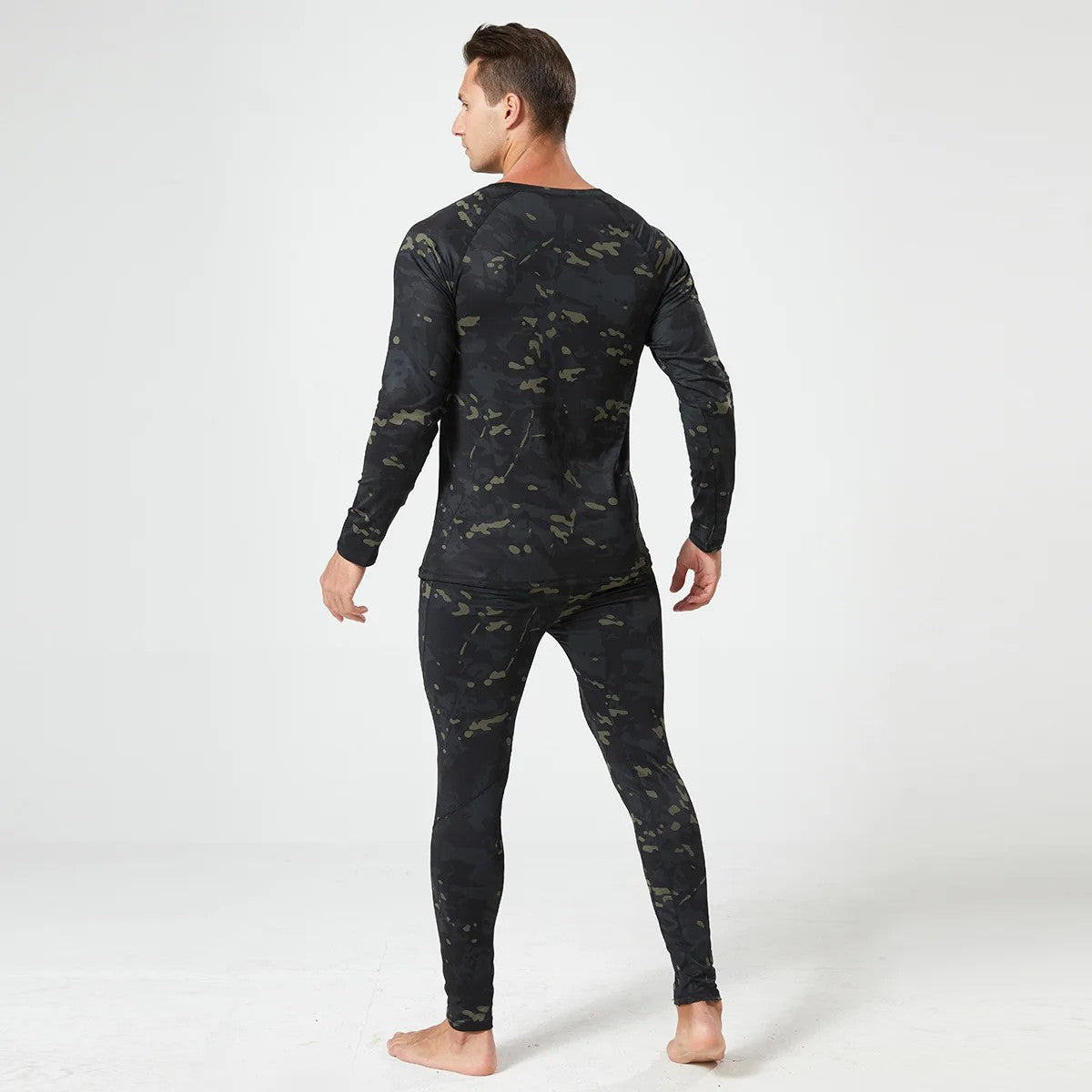 Men's Winter Thermal Fleece Tracksuit for Outdoor Training Quick Dry Camouflage Tactical Uniforms Slim Fit Running Underwear Set