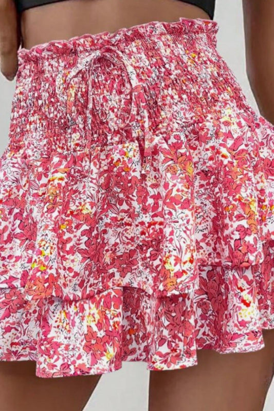 Spring and summer new small floral fashion women's shorts with a drape effect, versatile casual skirt pants.