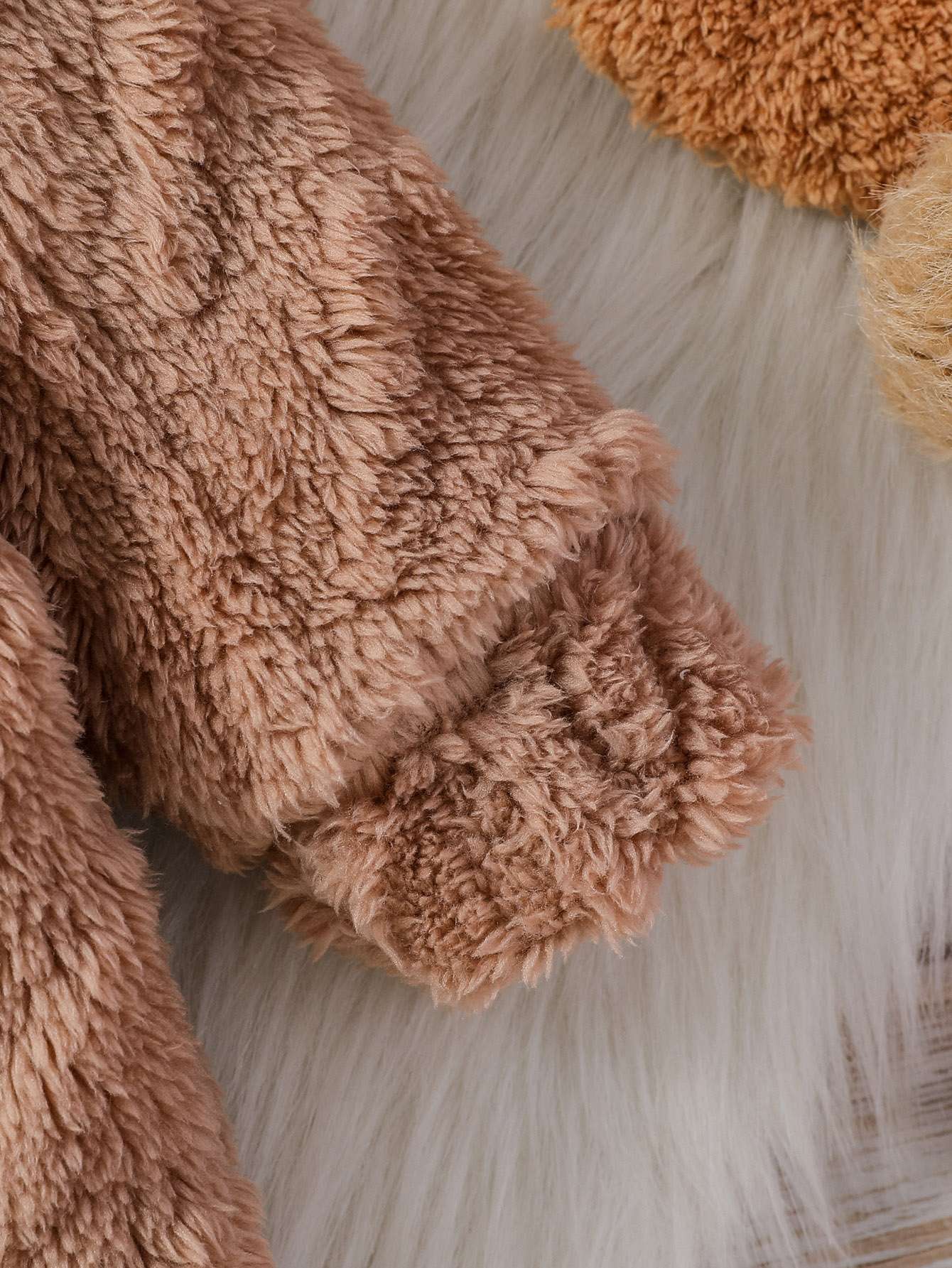 Macacão Infantil Masculino Fofo de Inverno 2024 Manga Longa com Capuz Moda Pelúcia para Roupa de Rua Quentinha