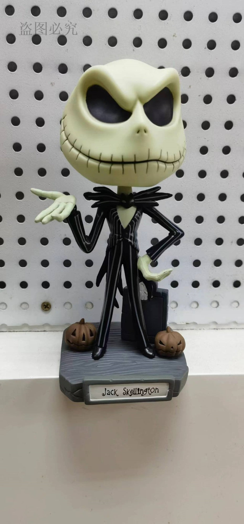 Boneco de Cabeça Balançante Wacky Wobbler Jake de O Estranho Mundo de Jack - Decoração para Carro ou Mesa - Presente para Amigo