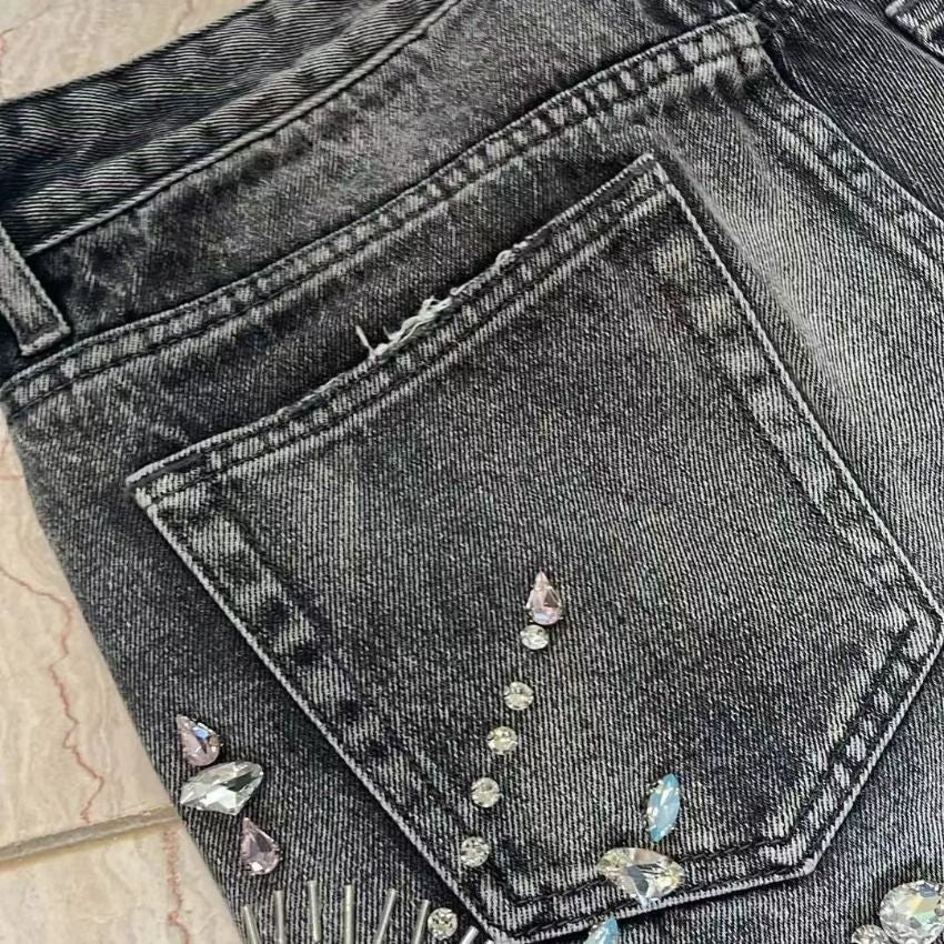 American Retro Washed Personalized Trend Street Loose Straight Diamond Decorated Denim Shorts for Men and Women