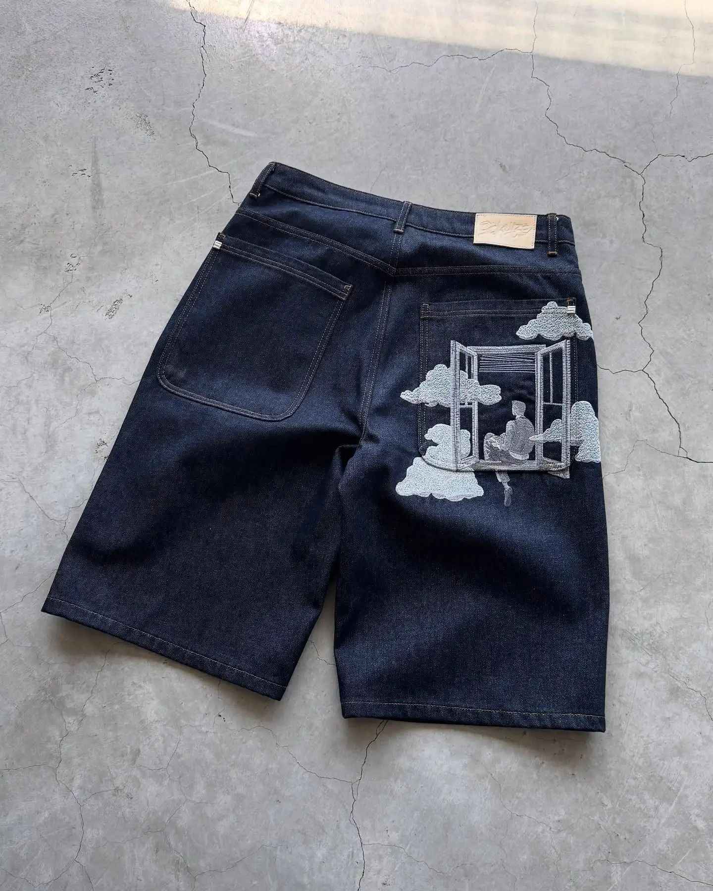 Fashion Cherry Blossom Pocket Embroidery Jeans Shorts Men Women Retro Baggy Black Denim Short Y2k Jorts Hip Hop Streetwear Pants