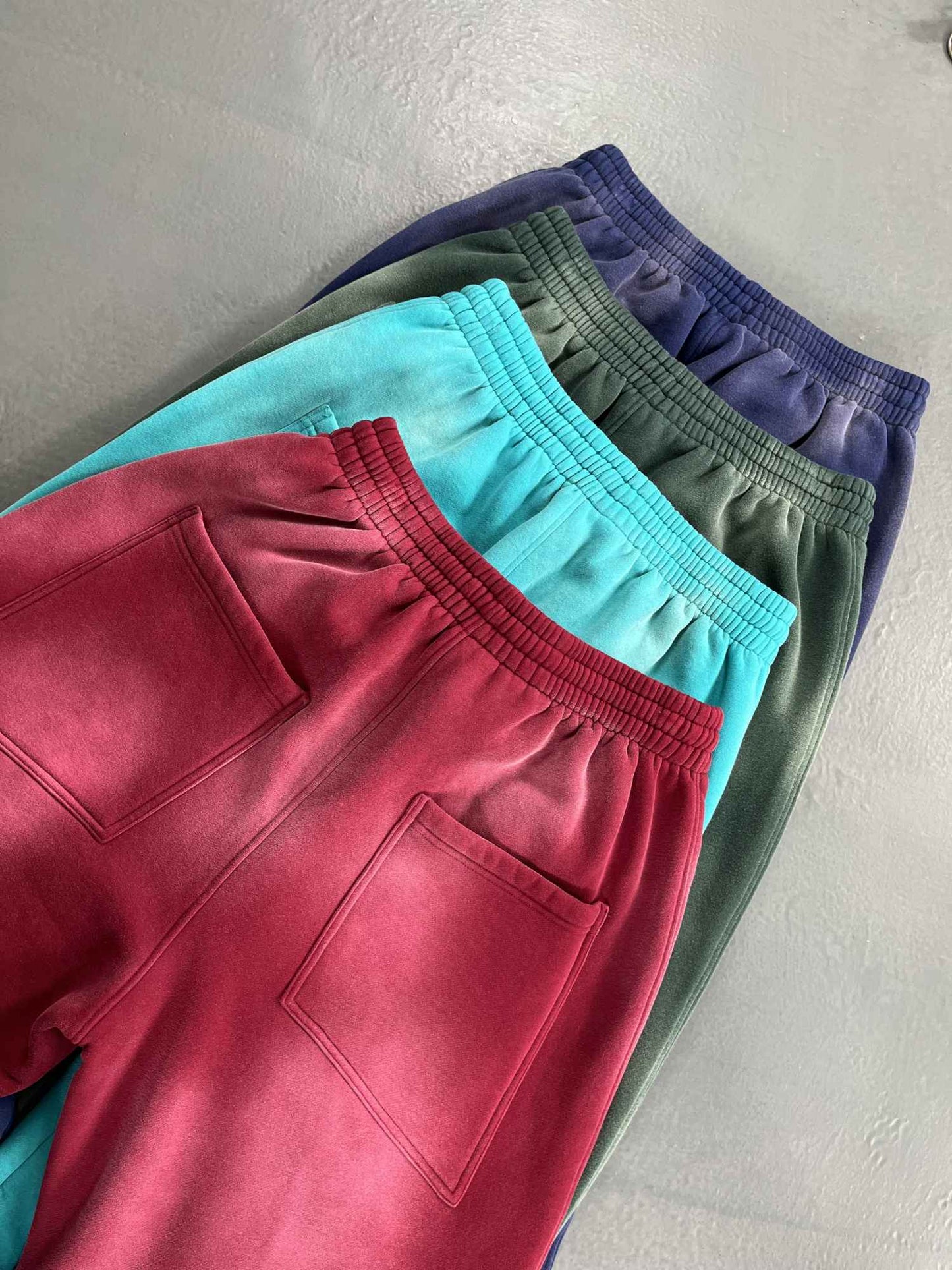 Autumn and winter 2024 new splash ink white spray-dyed loose plus velvet joggers