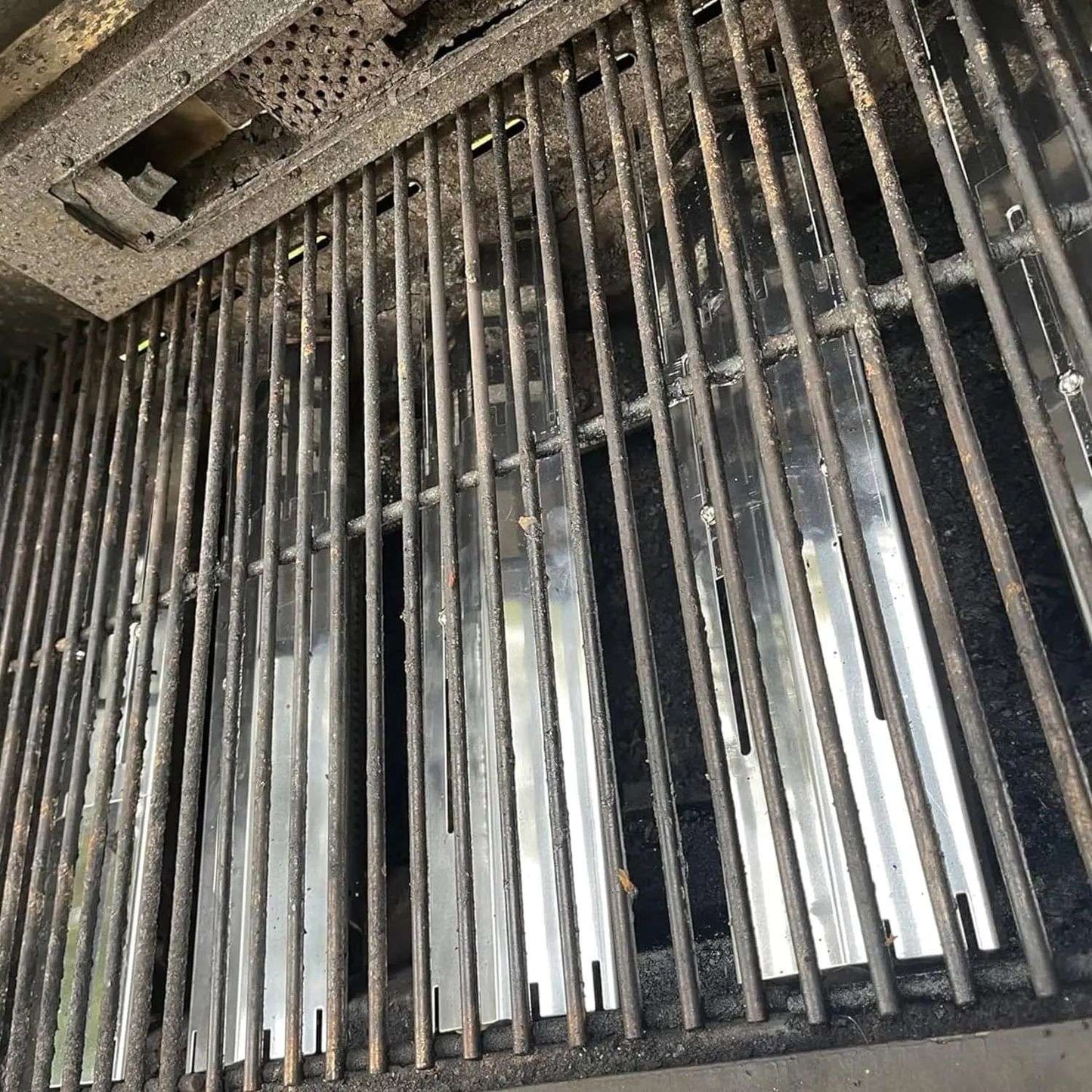 Universal Heat Plates Tent Shield Grill Parts Stainless Steel Adjustable Burner Cover Flame Tamer for Nexgrill Parts Charbroil