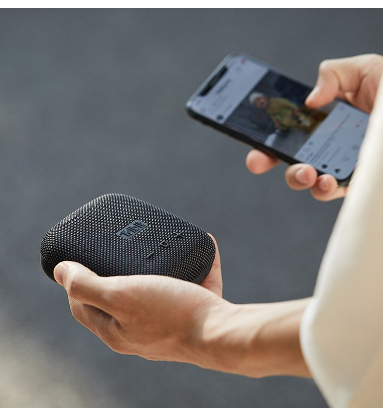 Caixa de Som Portátil Tribit-StormBox Micro Bluetooth, À Prova D'Água IP67, para Festas ao Ar Livre, Acampamento, Viagem, Alto-falante Sem Fio, Microfone Embutido