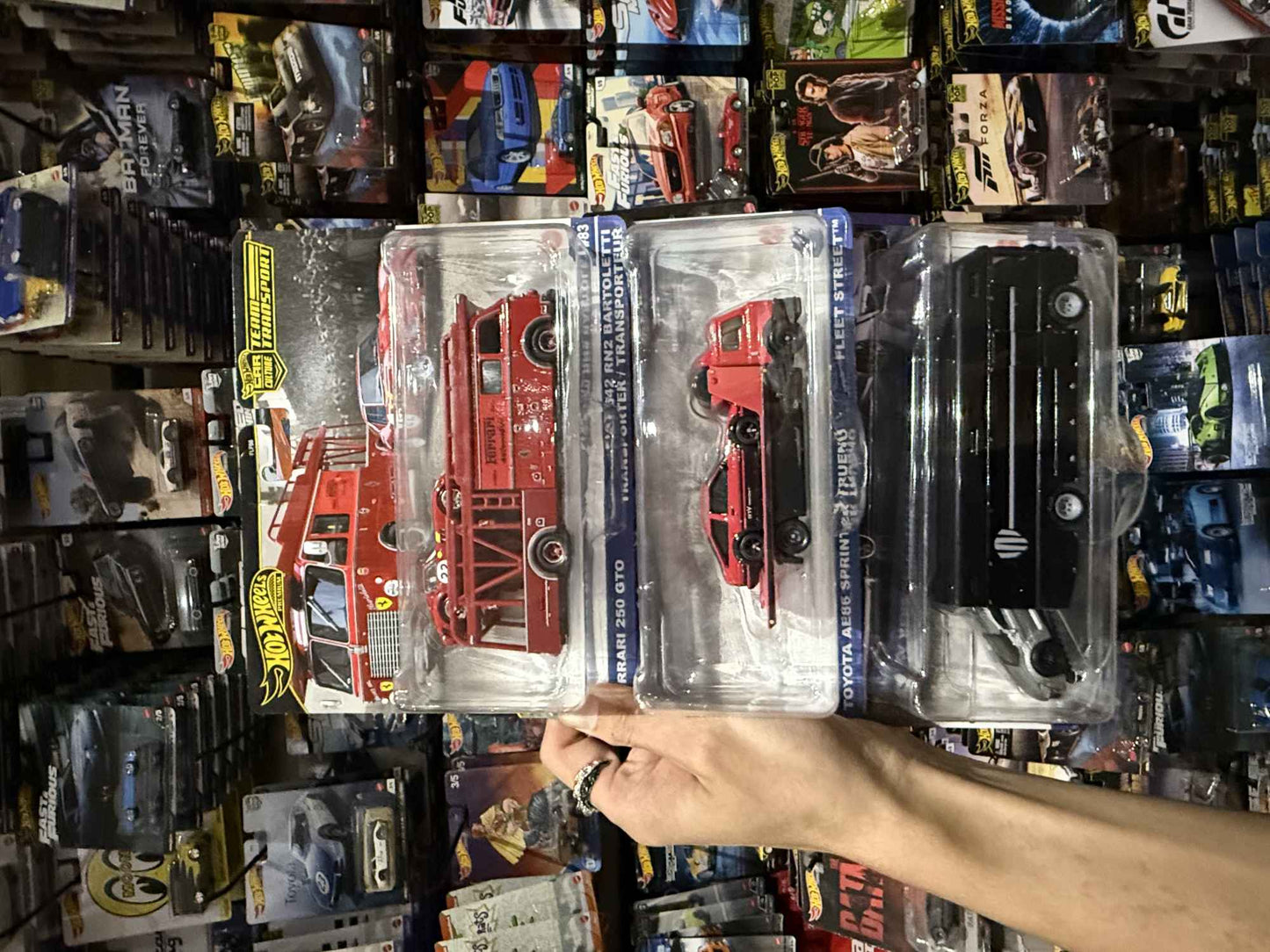 Hot Wheels Premium 1:64 Scale Car Culture Team Transport Toy Set with Ferrari Toyota Plymouth Mix for Vehicle Model Toys Gifts