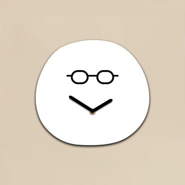 Creative Minimalist Decoration Playful and Smiling Face Clock Living Room Foyer Decoration Acrylic Silent Gift Clock