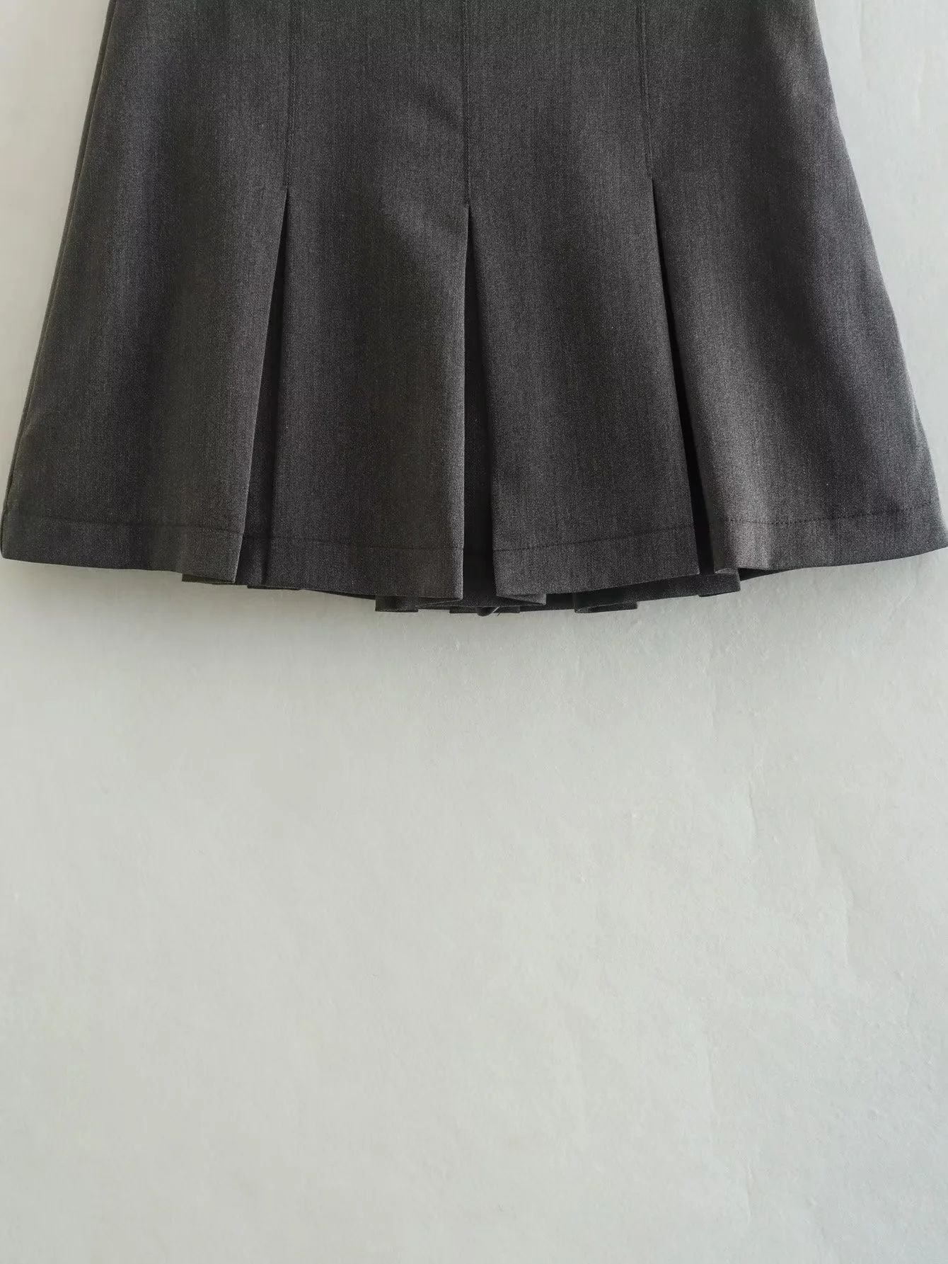 TRAFZA 2025 Spring Summer Women Casual Tierred Mini Skirts Fashion Vintage Solid