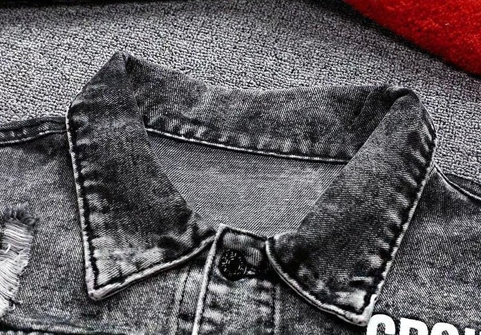 Jeans Coat for Men Hip Hop with Print Ripped Button Black Hole Denim Jackets Man Size L Large Lxury Worn Cowgirl Fast Delvery G