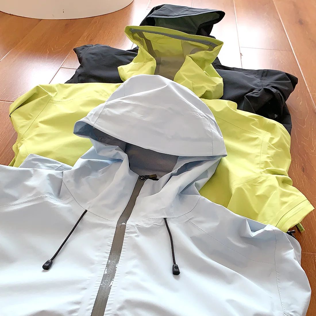 ARC New Storm Jacket Lovers Outdoor Sports Camping Mountain Skiing Trend Fashion British Wind Leisure Waterproof Storm Jacket