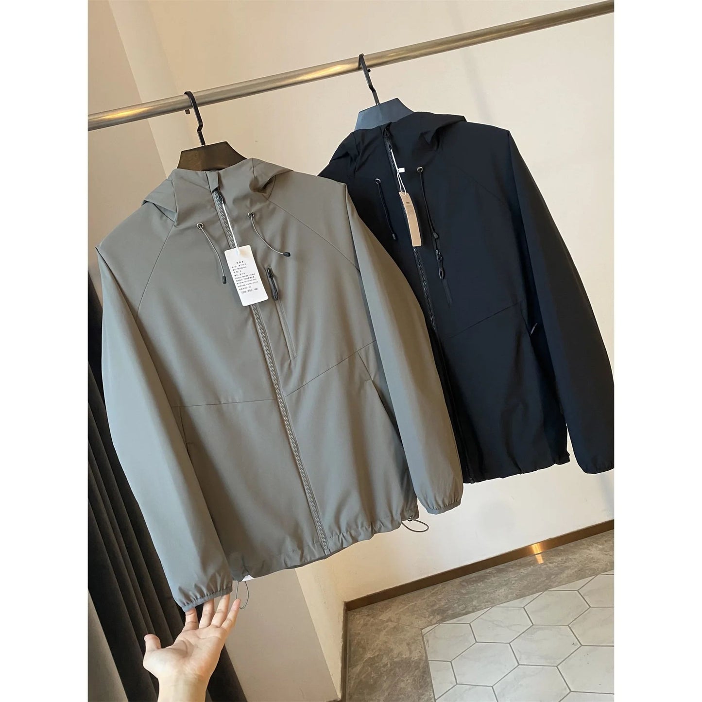 Bird Home Solid Color Version Lightweight Outdoor Windproof Tear-resistant Autumn Men's Sports Casual Hooded Jacket