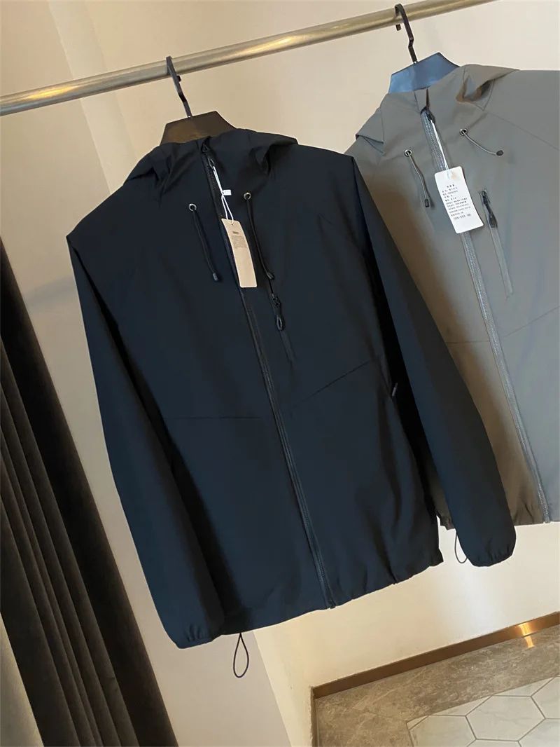 Bird Home Solid Color Version Lightweight Outdoor Windproof Tear-resistant Autumn Men's Sports Casual Hooded Jacket