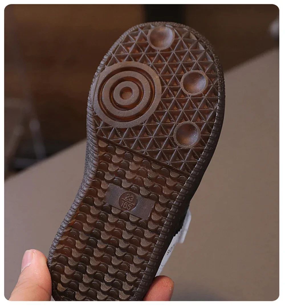 2025 Sapatos Infantis Descalços Primavera Meninos Meninas Tênis Planos Caminhada Tênis de Moda Largos para Dedos Sapatos de Tênis para Crianças Pequenas