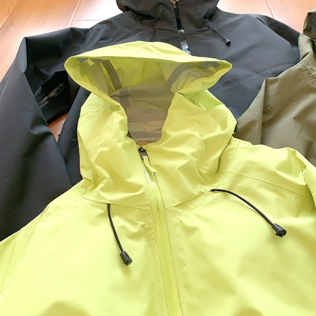 ARC New Storm Jacket Lovers Outdoor Sports Camping Mountain Skiing Trend Fashion British Wind Leisure Waterproof Storm Jacket