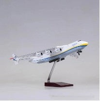 Modelo de Aeronave de Transporte Antonov AN-225 em Escala 1/200 Brinquedos de Aviação Jogos de Miniatura de Plástico e Metal