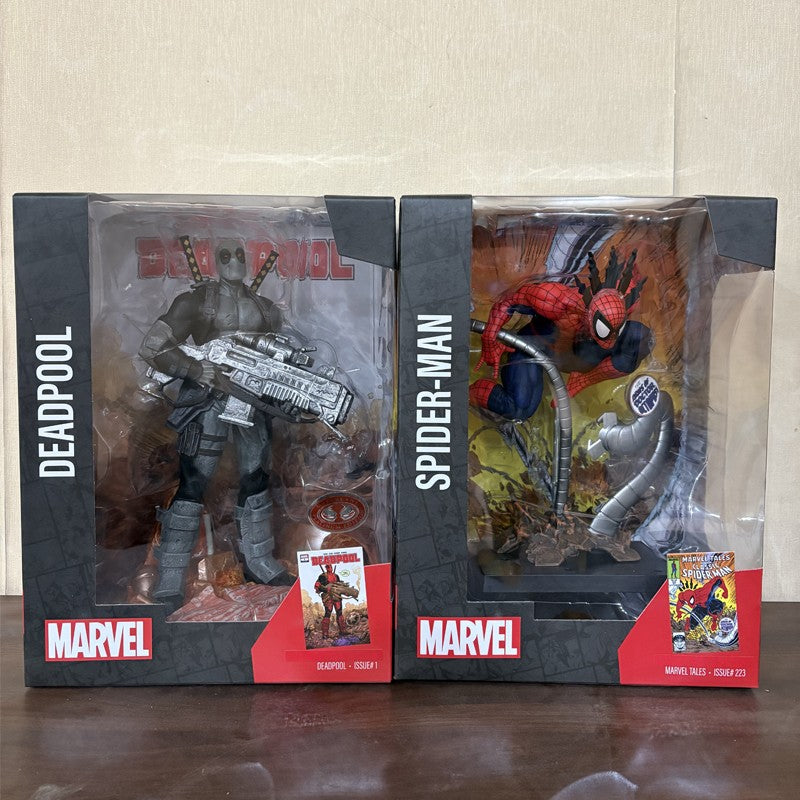 McFarlane Toys Spider-Man (Marvel Tales #223)/Deadpool (Deadpool #1) Figuras Posadas em Escala 1:6 com Cenas Sem Quadrinhos