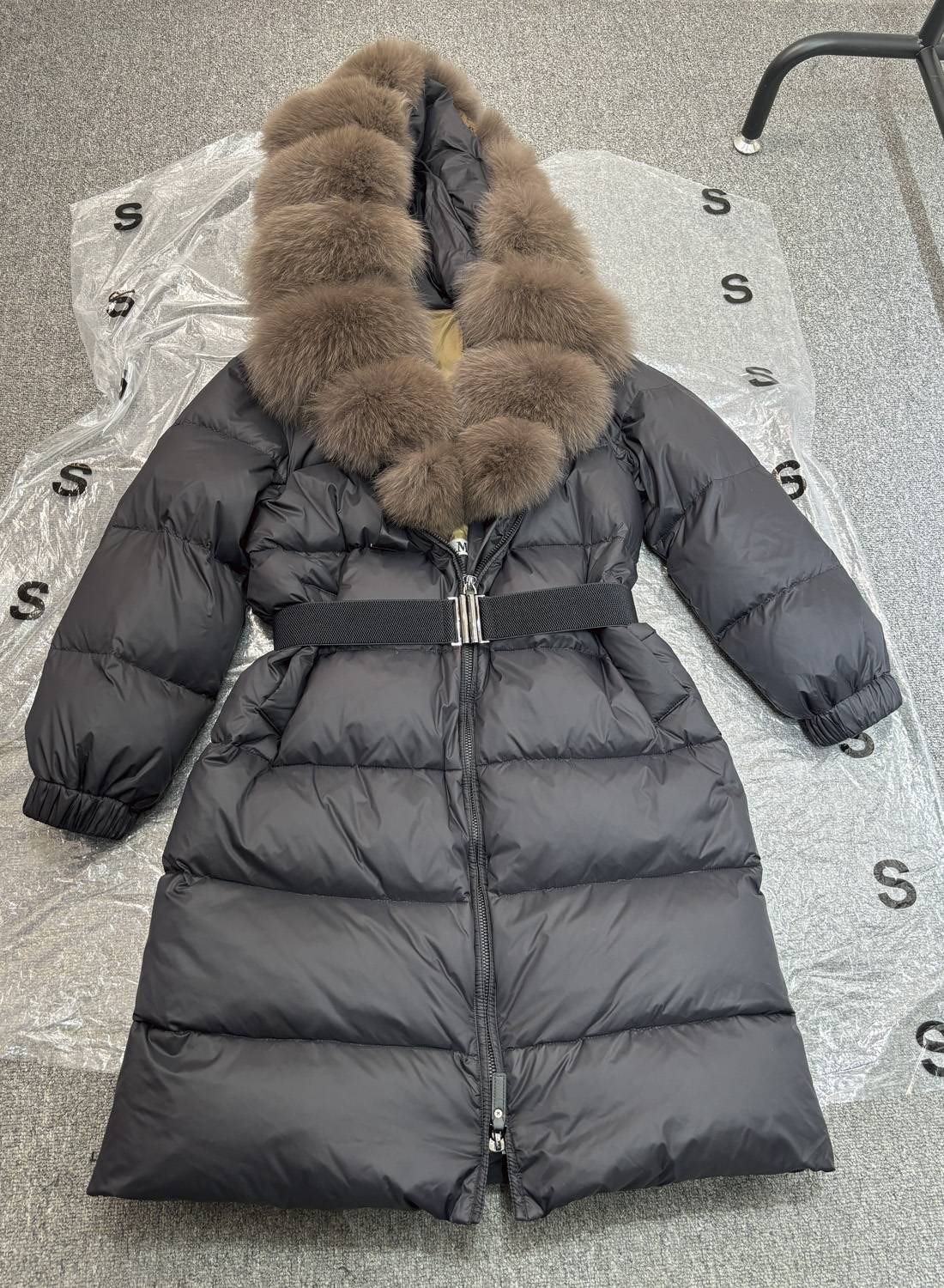 Janveny New Natural Thick Warm 90% White Duck Down Coat Long Winter Jacket Women Real Big Fox Fur Collar Belt Loose Puffer Parka