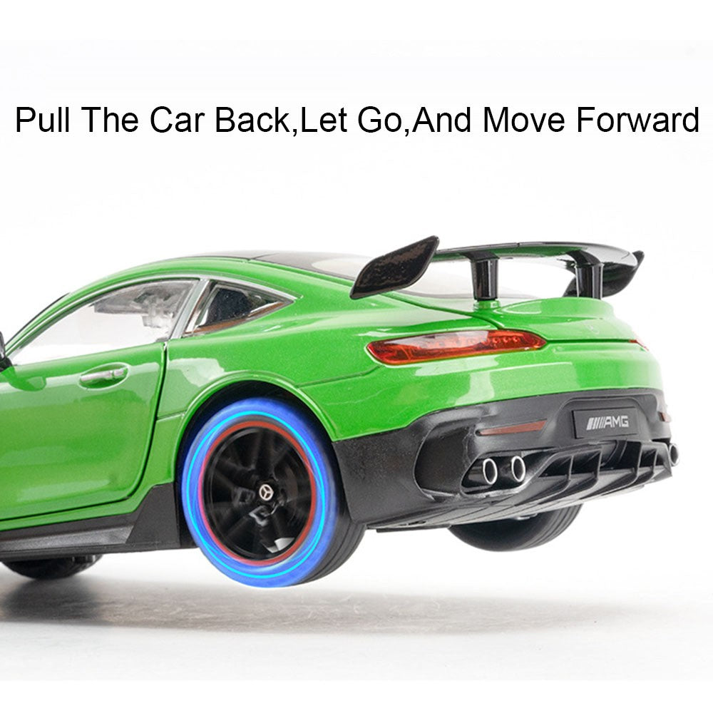 1:18 UM GT Miniatura Sports Car Modelo Brinquedos Liga Diecast Supercarros Som Luz Portas Abertas Absorção de Choque para Presentes Infantis