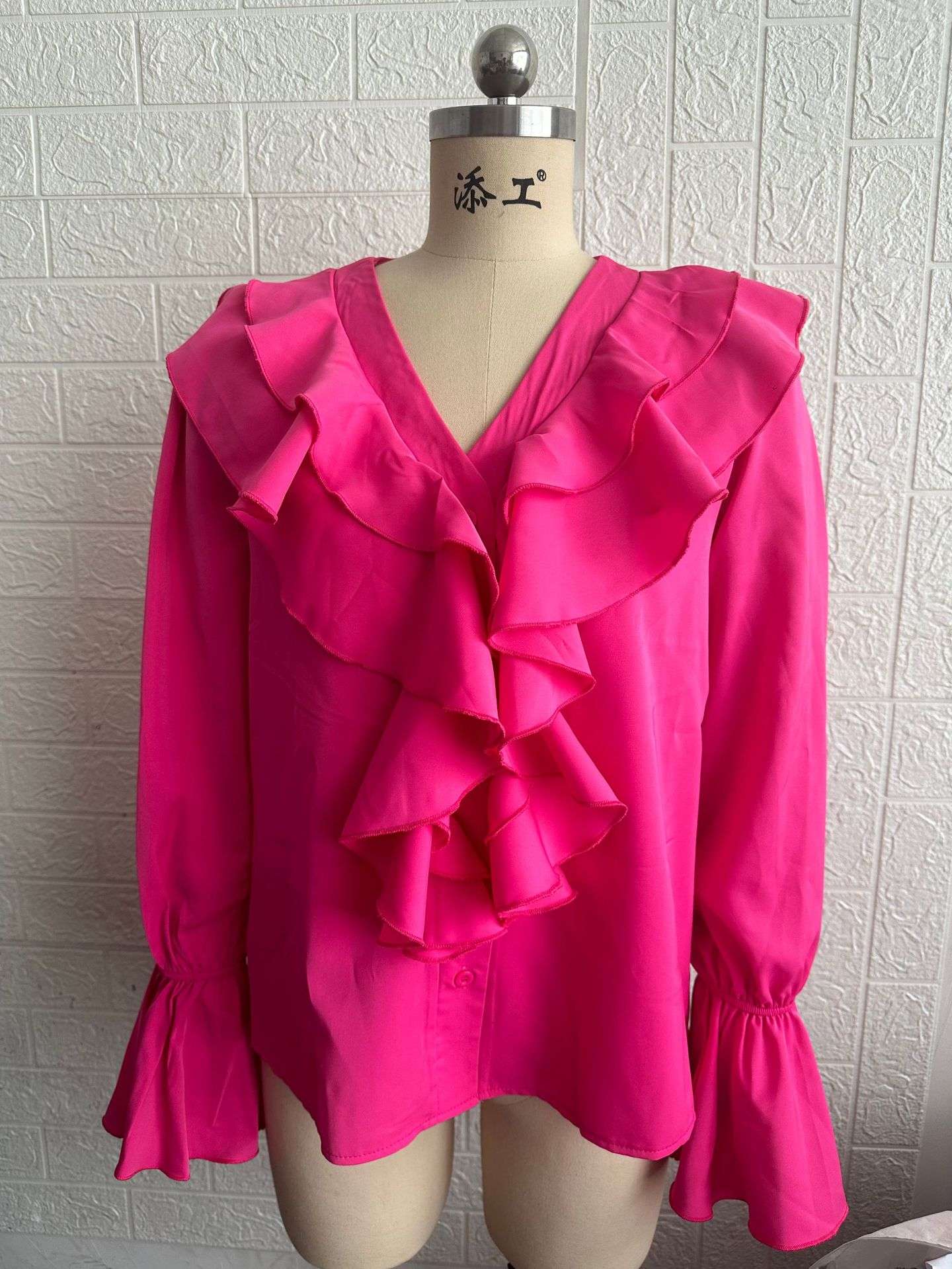 Spring Autumn Fashionable Shirts Solid Color Casual Loose Commuting Style Tops Long Sleeves Ruffled V-neck Bell Sleeves Clothes