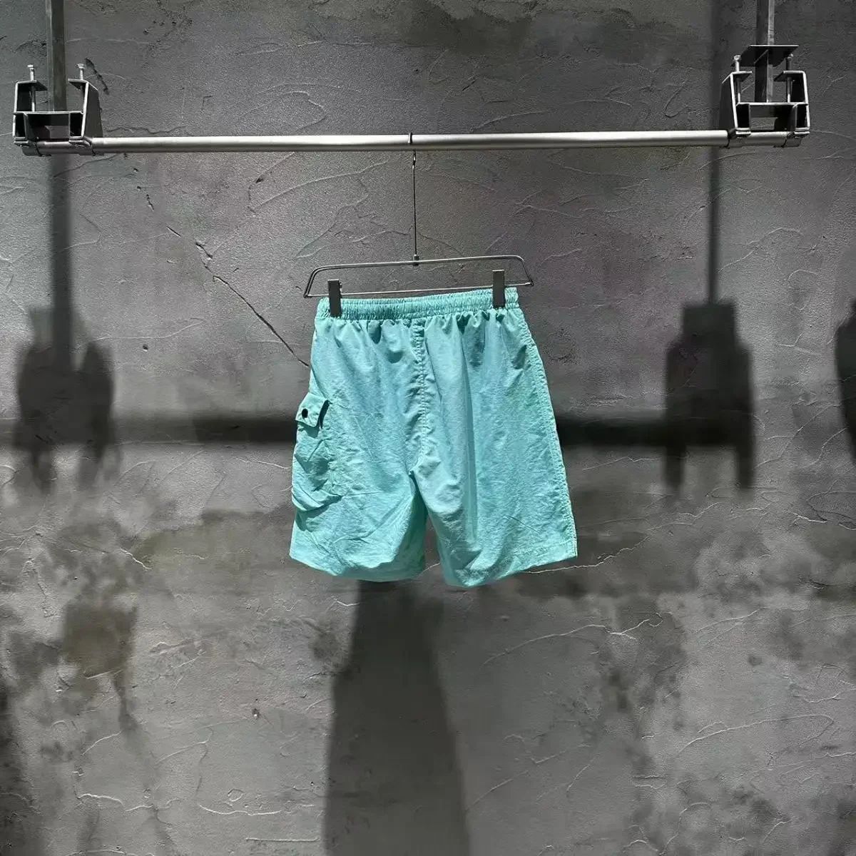 New CP Summer Youth Casual Sports Loose Beach Pants Nylon Shorts Quick drying 5-point Pants Trendy Brand Men's Fashion