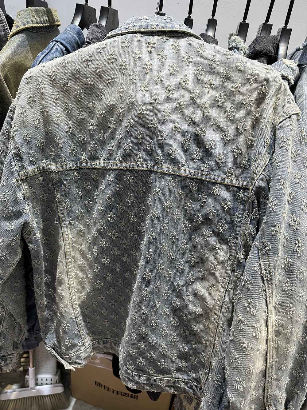 Spring & Autumn Jacquard Pattern Men's Denim Jackets Loosen Fit Vintage Jeans Coats Male's Casual Clothes