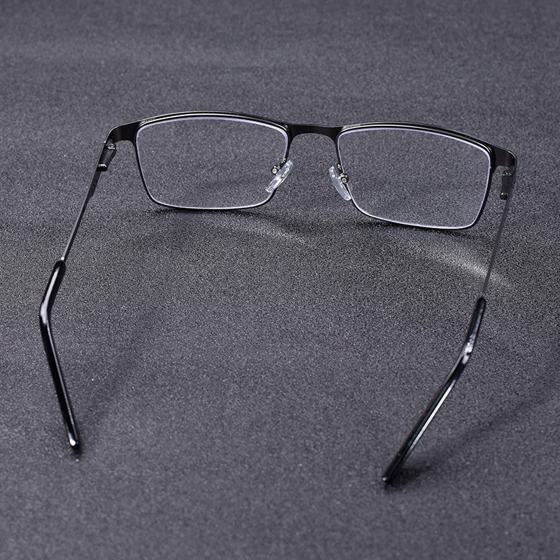 High Quality Stainless steel Reading Glasses Men Women Fashion Presbyopic Eyeglasses Business Hyperopia Anti Blue Light Eyewear1