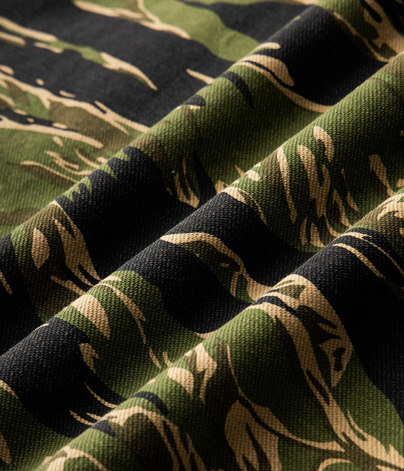 2025 Spring Men's Tiger Stripe Camo Camouflage Cargo Shirt Fashion Work Engineer Long Sleeved Shirt Jacket With Double Pockets