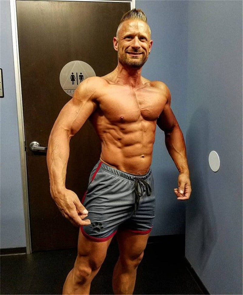 Men Gym Fitness Shorts Bodybuilding sports Jogging shorts Male 2022 Summer Cool Breathable Mesh casual men Shorts Sweatpants