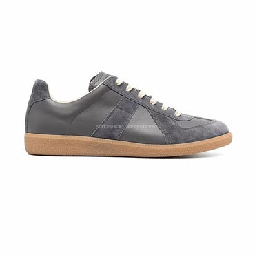 Tênis Esportivo Casual Masculino 2025 Outono Novo Niche Preto Agan Couro Camurça Fácil de Combinar Tênis Simples de Tabuleiro Tênis de Treino da Moda