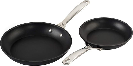 Le Creuset PRO Series Nonstick Cookware Set, 2-Piece (8 & 10 Frying Pans), Gray