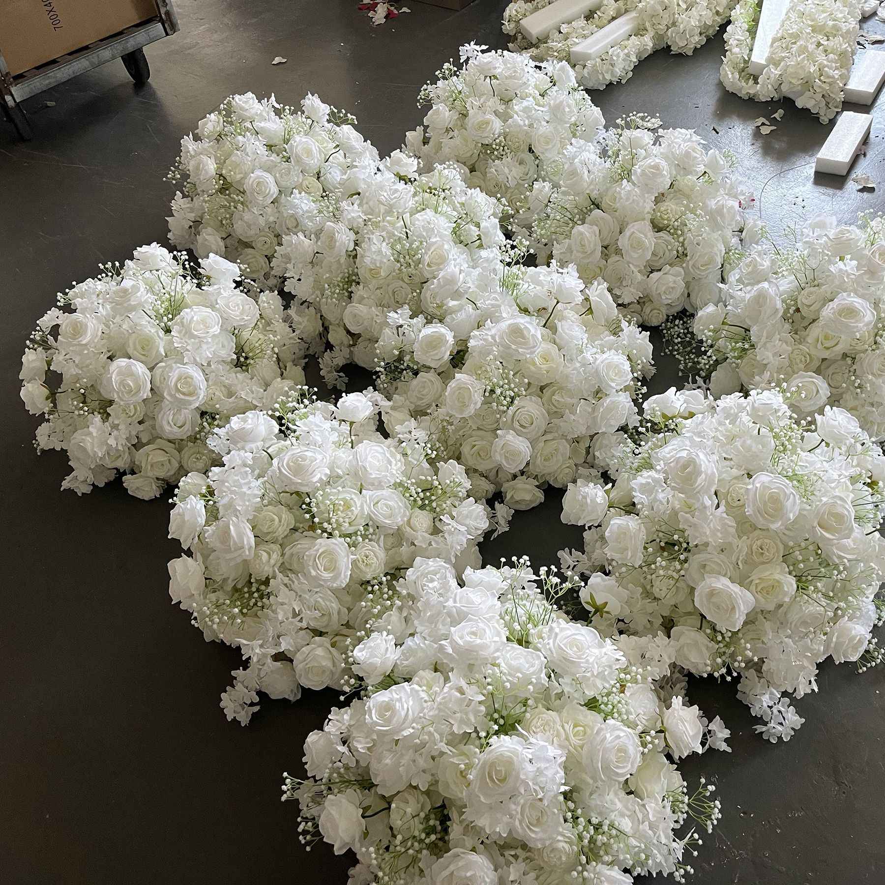 30-70cm Artificial White Rose Flower Ball, Wedding Reception Table Centerpieces, Floral Arrangement for Party Event Decor