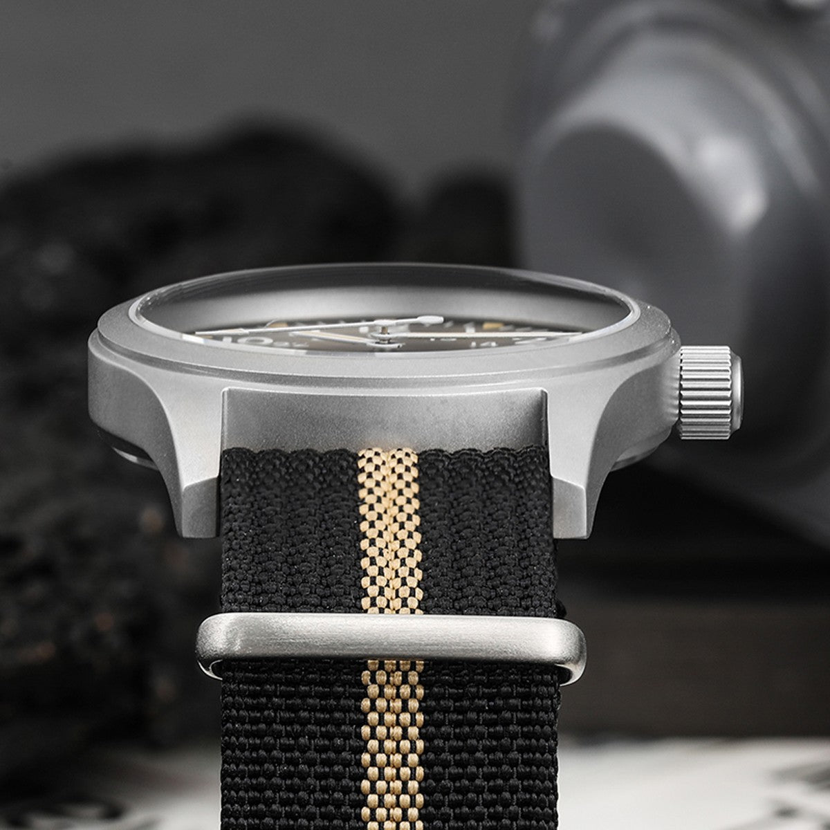 Militado Ml05 Vintage Field Watch VH31 Sweep Second Quartz Movement Sapphire Crystal High Clear AR Coating Luminous 38Mm Watches