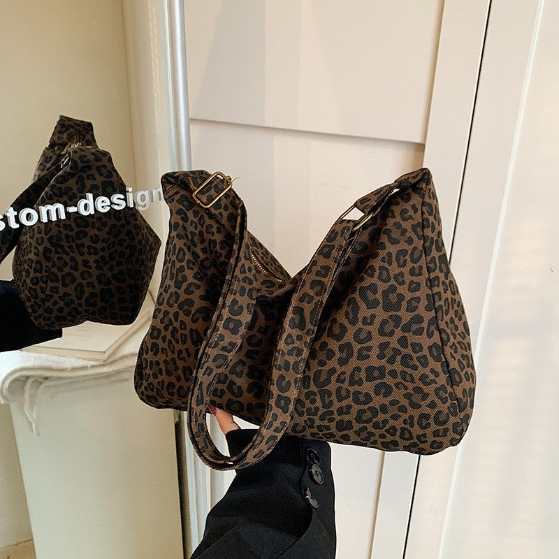 Trendy Casual Soft Textile Women's Shoulder Bag Large Capacity Leopard Print Female Retro Crossbody Bag For Commute Outings