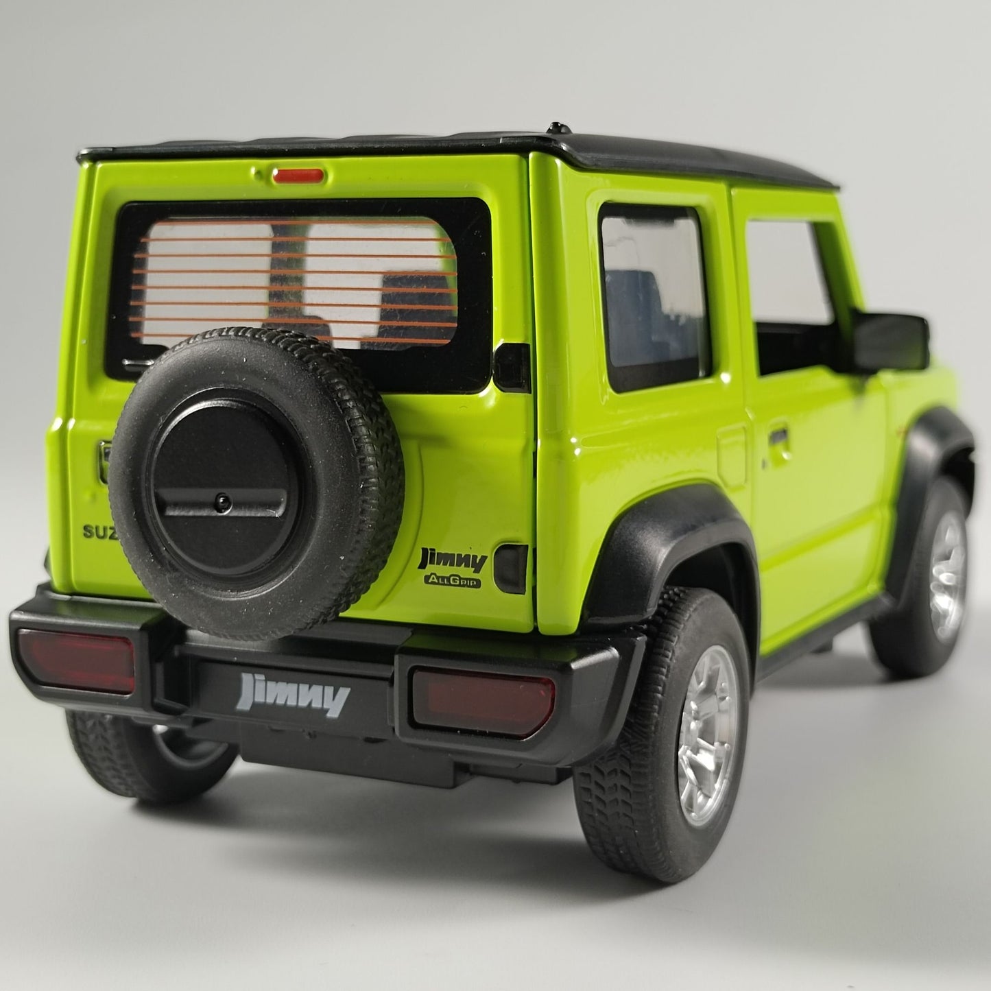 Miniaturas 1/24 Suzuki Jimny SUV Liga Off Road Modelo Diecast Puxar para Trás Brinquedo Infantil Presente Para Crianças Presente de Aniversário Para Namorado