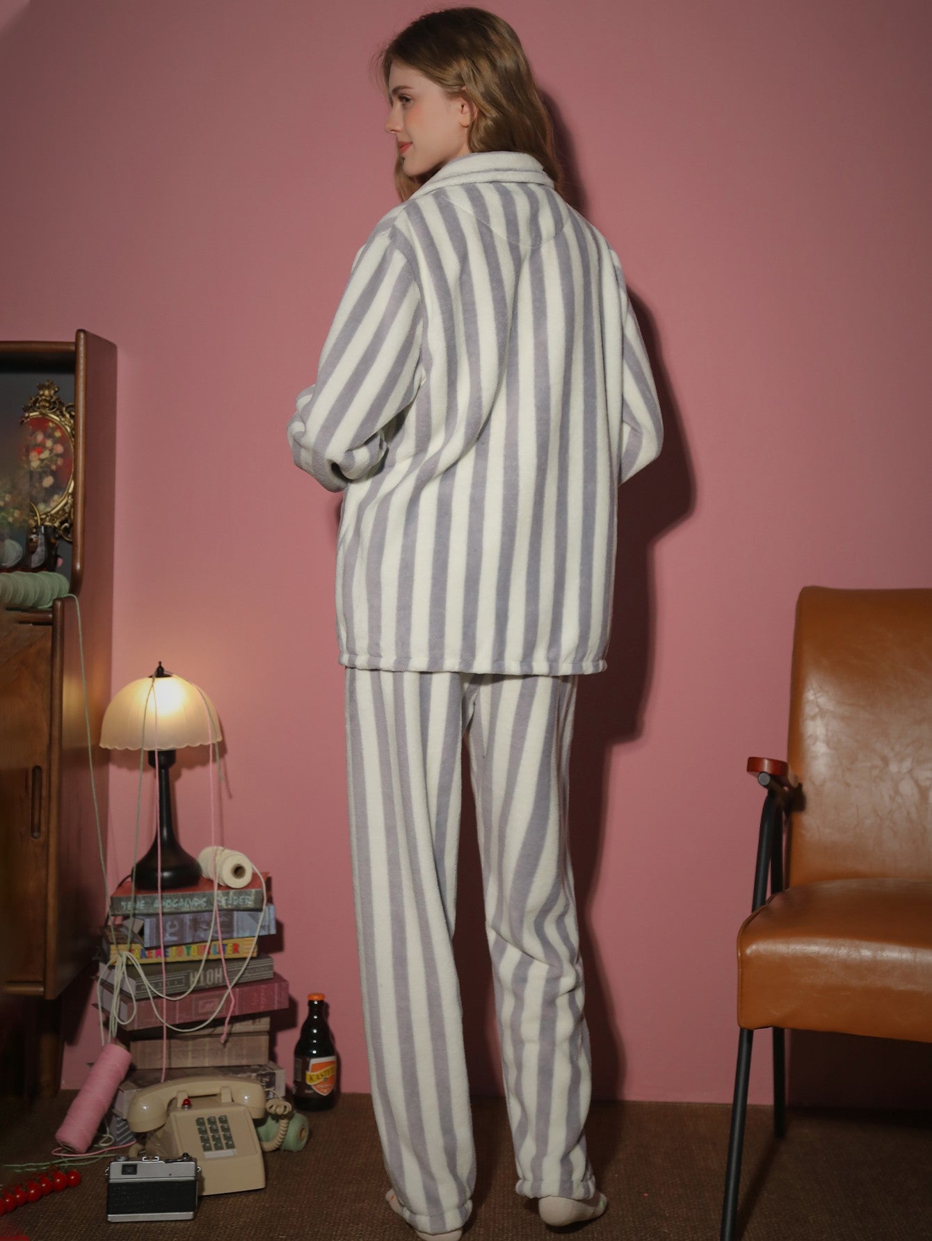 2-piece set of women's pajamas autumn and winter flannel striped long sleeved pants set thick cardigan home clothes