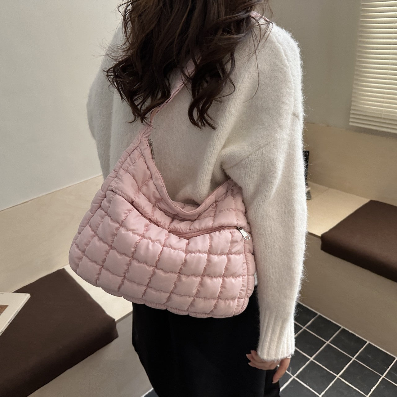 2025 New Quilted Puffer Shoulder Bag for Women Large Capacity Tote Sling Bag Fashion Casual Crossbody Satchel Bag Female Handbag