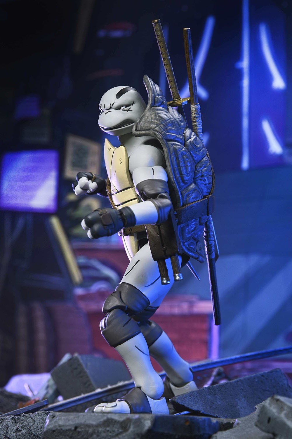 NECA Tartarugas Ninja Mutantes Adolescentes O Último Ronin Ultimate Yi Odyn Moja UnoRe-Evolution Boneco de Ação