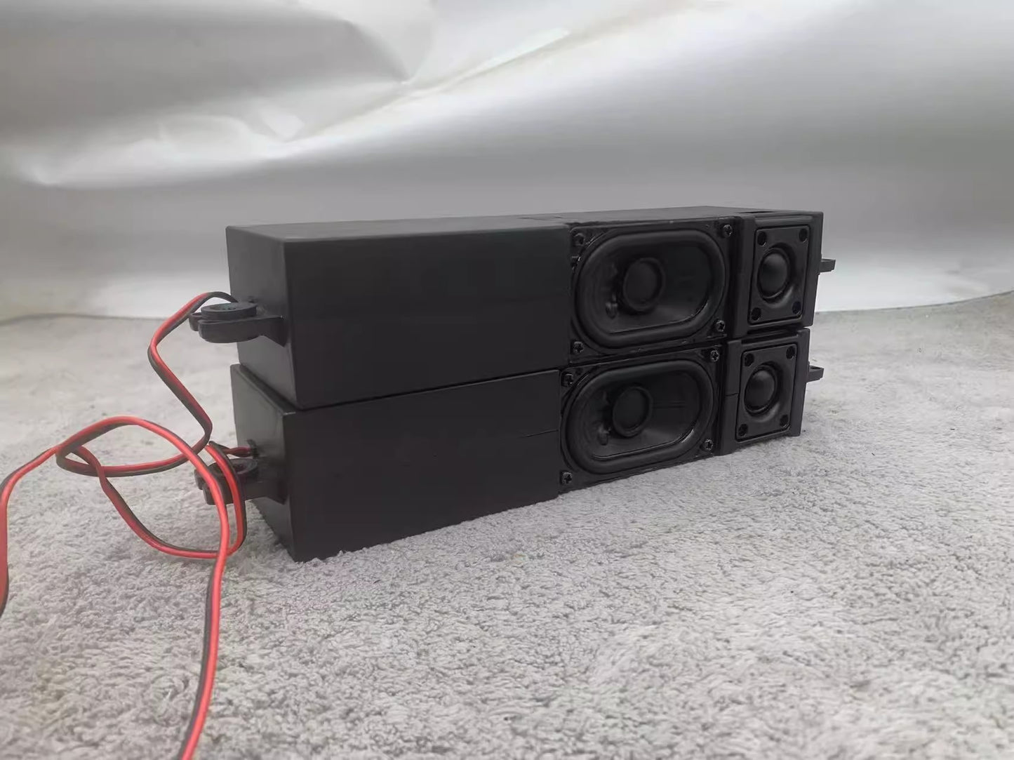 High-Fidelity Two-Way Passive Desktop Speaker with Long Stroke Midrange, High, and Low Frequencies for Surround Sound