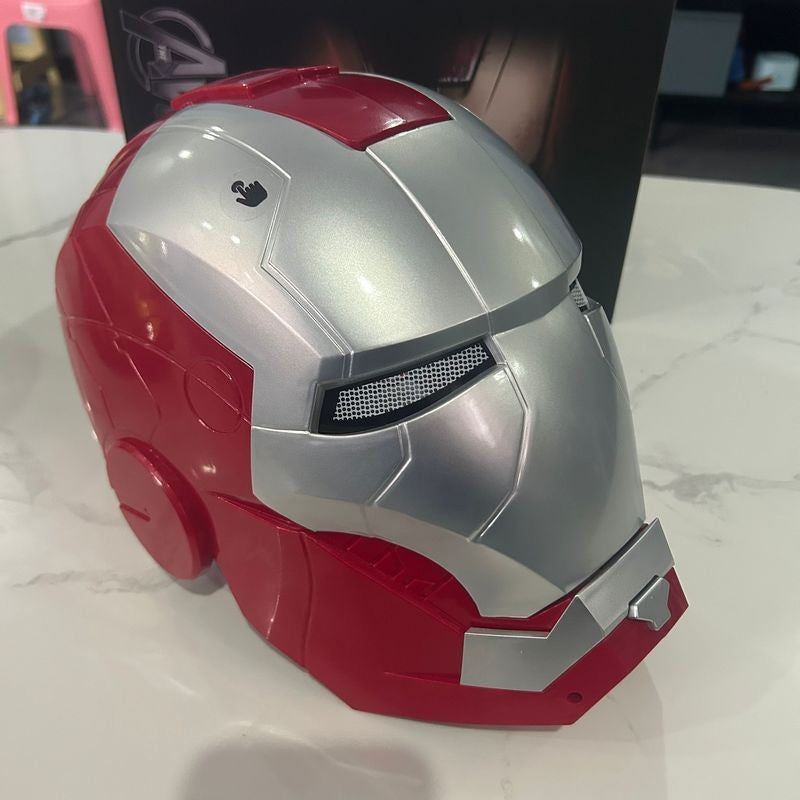 Máscara Elétrica Usável Capacete Homem de Ferro 1:1 Abertura Automática Manual e Fechamento Manual Personagens Modelo Brinquedos Adultos Presentes de Aniversário